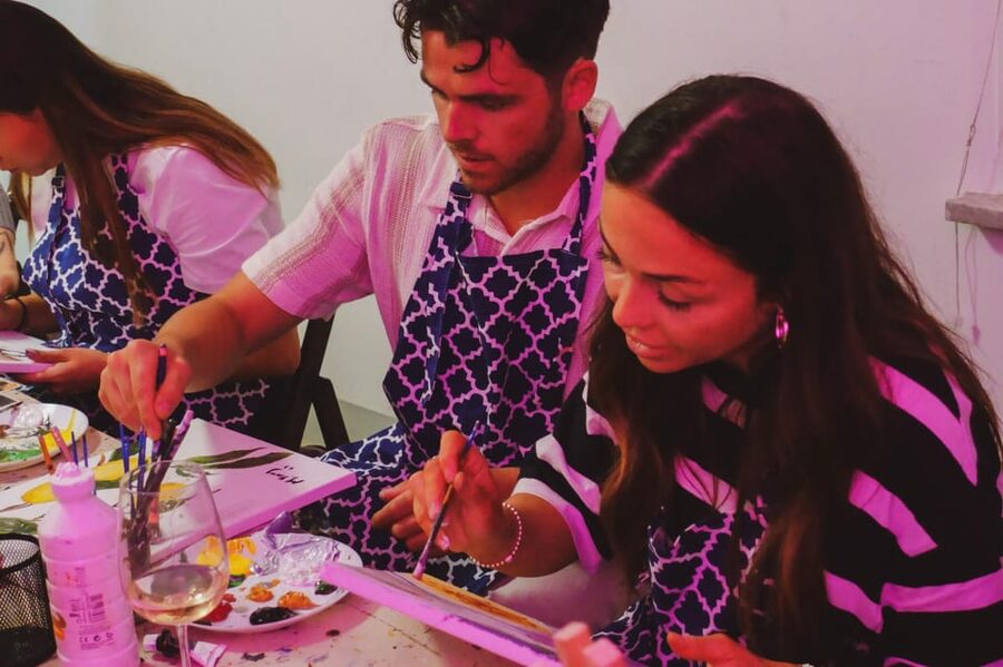 Rome: Tipsy Painting Class with Fine Wine and Arts - Wine, pizza, and the social side