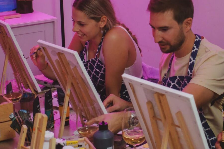 Rome: Tipsy Painting Class with Fine Wine and Arts - Practical tips for a better evening