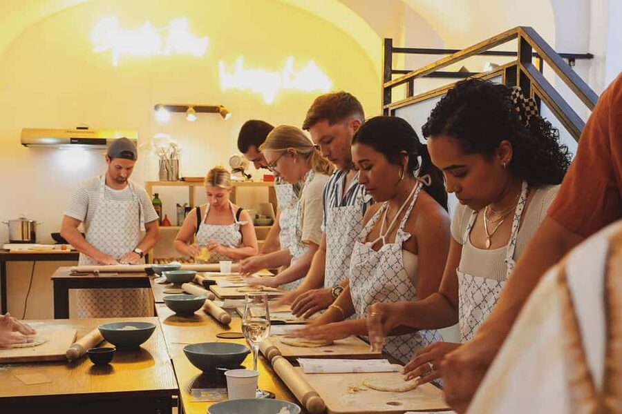 Rome: Traditional Pasta, Spritz & Tiramisu Cooking Class - Starting With Prosecco and Your First Choice