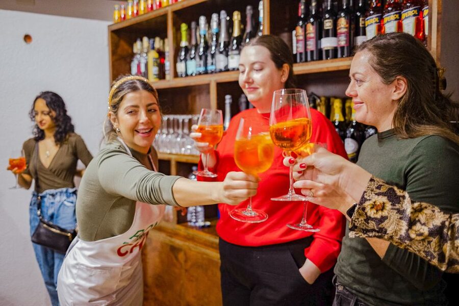 Rome: Traditional Pasta with Cocktails Cooking Class - Choosing between carbonara and cacio e pepe