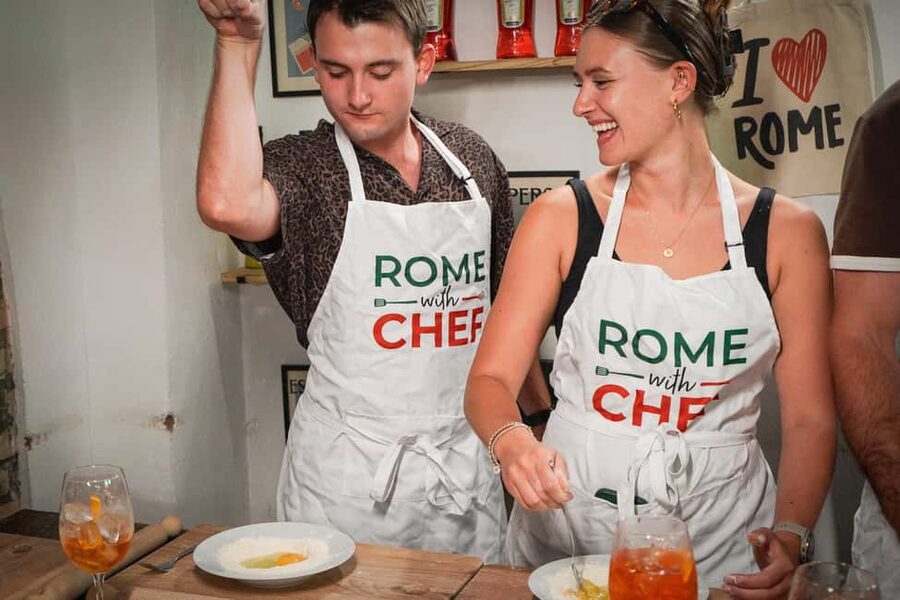 Rome: Traditional Pasta with Cocktails Cooking Class - Finding the class on Via Cesare Balbo