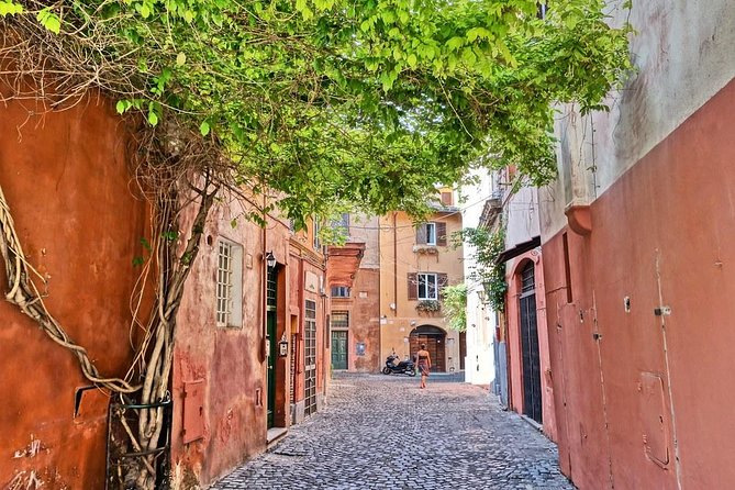 Rome: Trastevere Food tour with Free-Flowing Fine Wine - Handmade pasta with classic Roman sauce