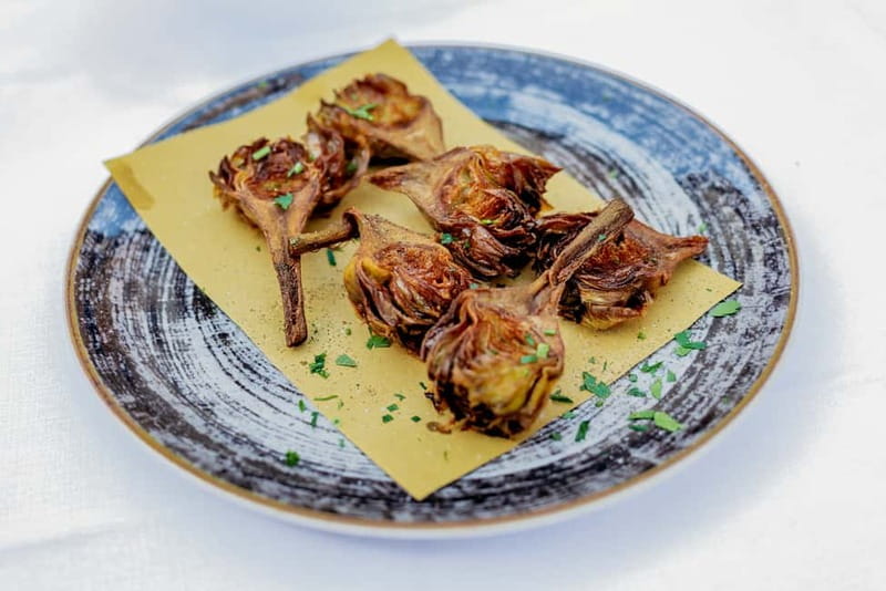 Rome: Trastevere or Jewish Quarter Street Food Tour - The guides make a real difference