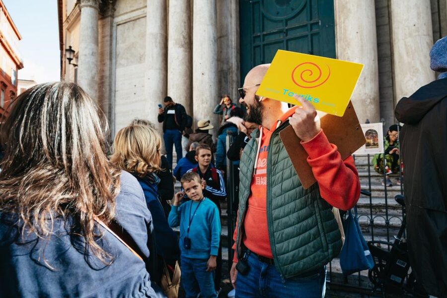 Rome: Trevi Fountain and Underground Guided Tour - What makes this short tour worthwhile
