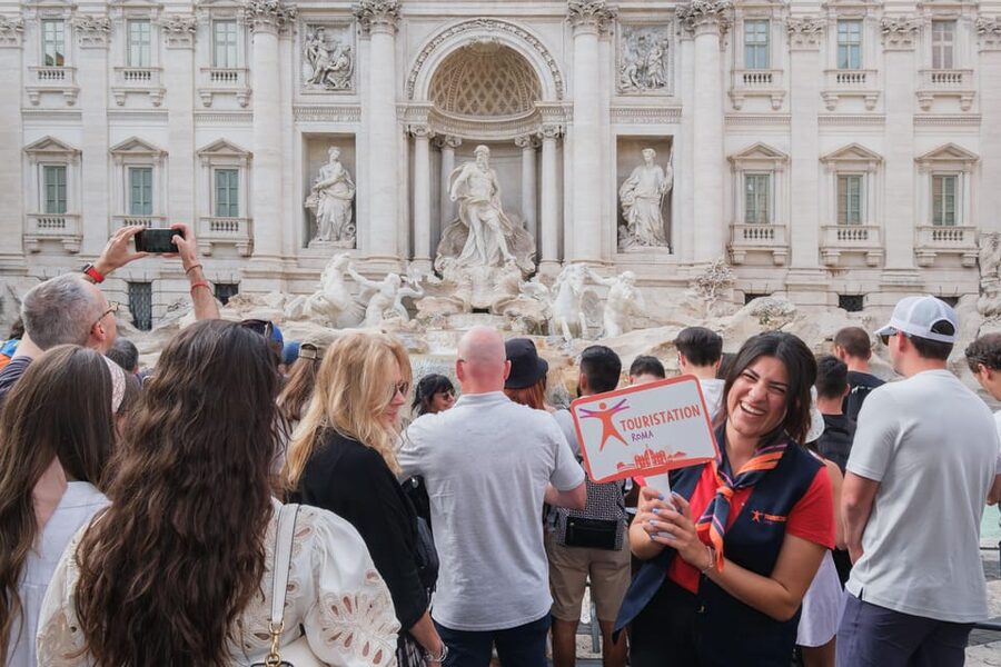 Rome: Trevi Fountain District Underground Domus Guided Tour - Three sections that reveal domestic Roman life