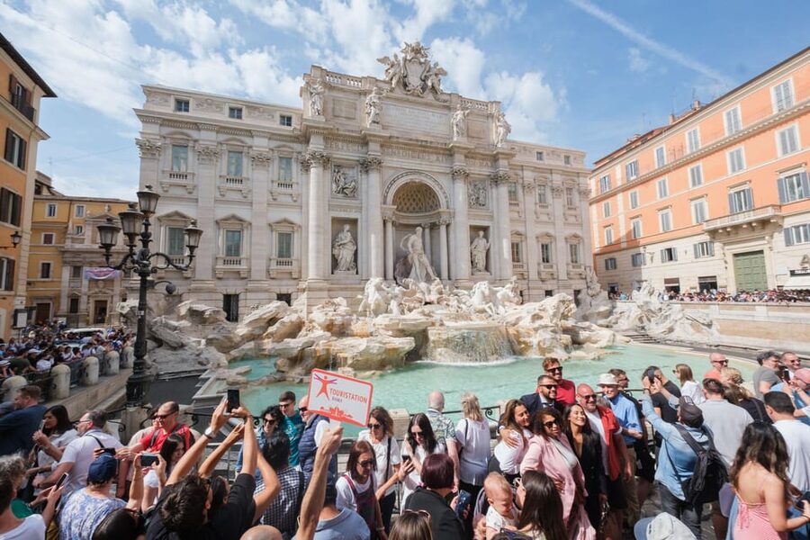 Rome: Trevi Fountain District Underground Domus Guided Tour - The City of Water and Rome’s working infrastructure