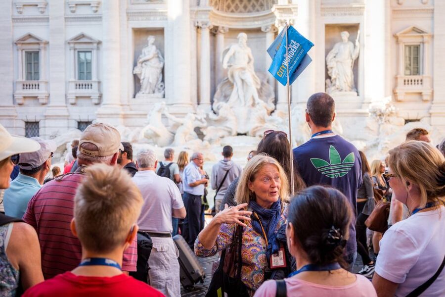 Rome: Trevi Fountain, Spanish Steps & Pantheon Walking Tour - The Pantheon and its extraordinary oculus