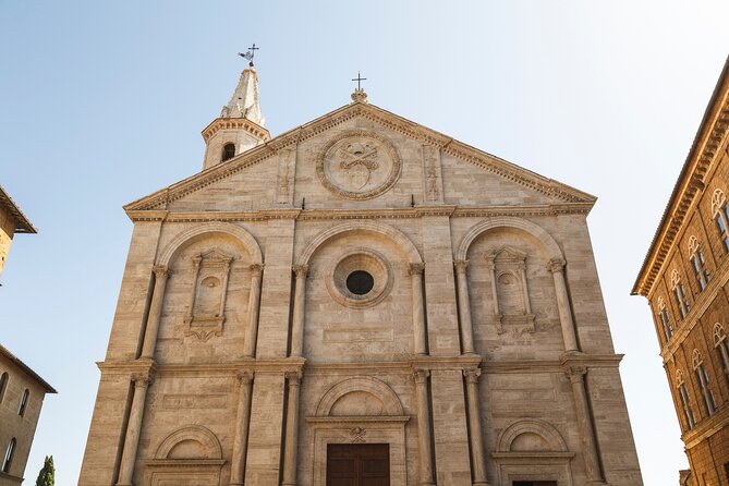 Rome: Tuscany & Montepulciano Day Trip with Lunch & Wine Tasting - The guide and driver matter here
