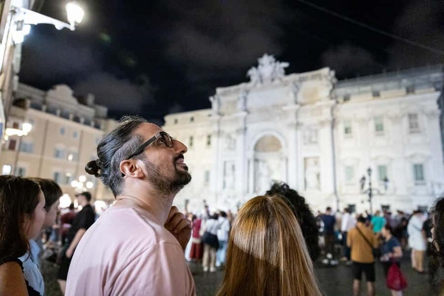 Rome: Under the Moonlight Evening Walking Tour - The quick take