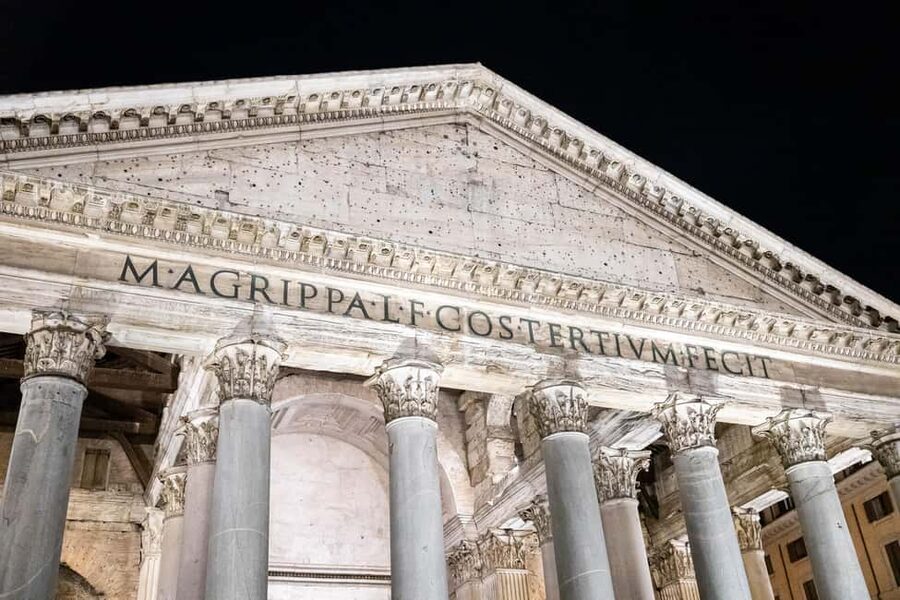 Rome: Under the Moonlight Evening Walking Tour - Why Rome works so well after sunset