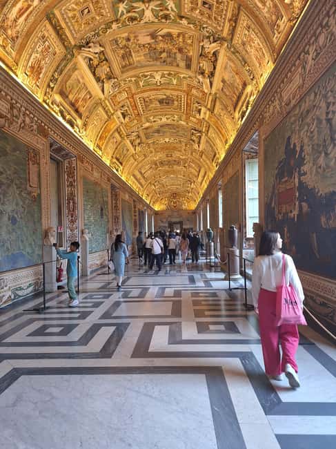 Rome: Vatican Museum & Sistine Chapel Skip-The-Line Tickets - Finding Via Santamaura 12