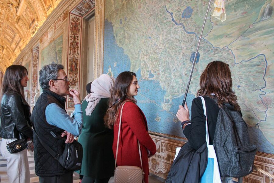 Rome: Vatican Museums, Sistine Chapel and St. Peter's Tour - Who will get the most from this tour?