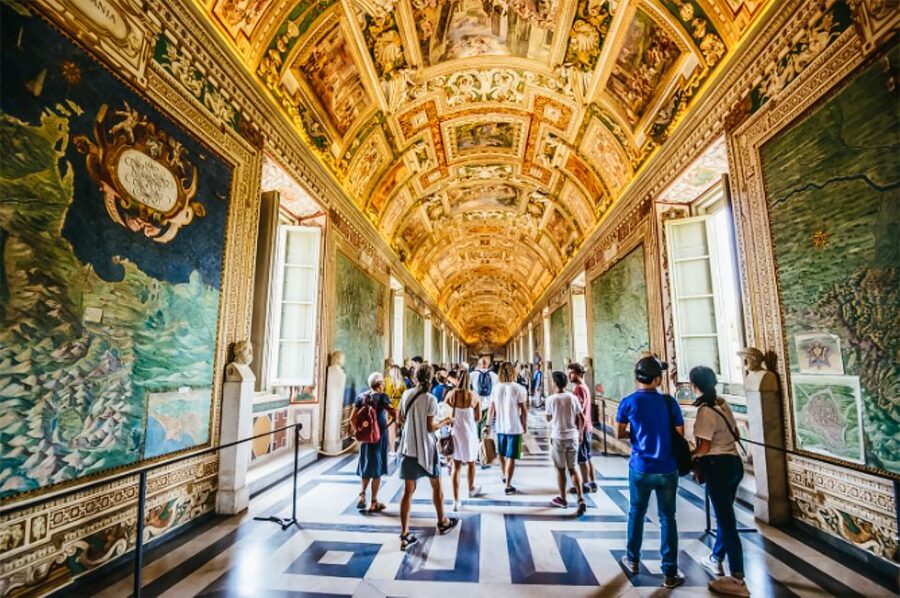 Rome: Vatican Museums, Sistine Chapel & Basilica Tour - Sistine Chapel: the quiet center of the tour