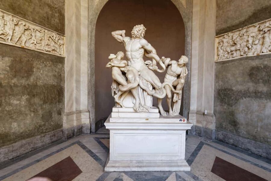 Rome: Vatican Museums & Sistine Chapel Tour with Fast Entry - The Gallery of Maps and the long Vatican corridors