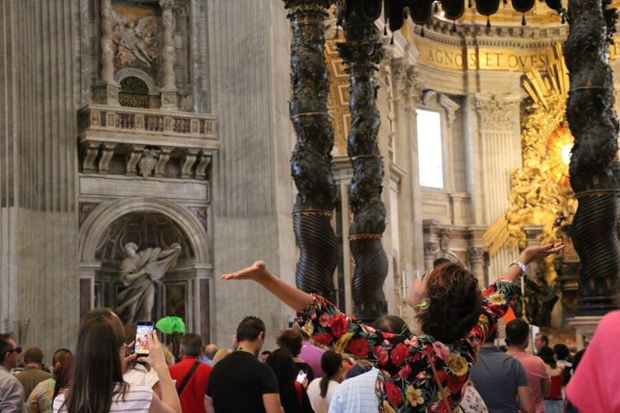 Rome: Vatican Museums & St. Peter's Basilica with Dome Climb - One hour inside St. Peter’s Basilica