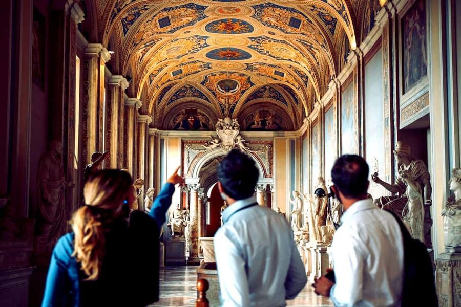 Rome: Vatican & Sistine Chapel Tour + Optional Colosseum - A smart first look at the Vatican