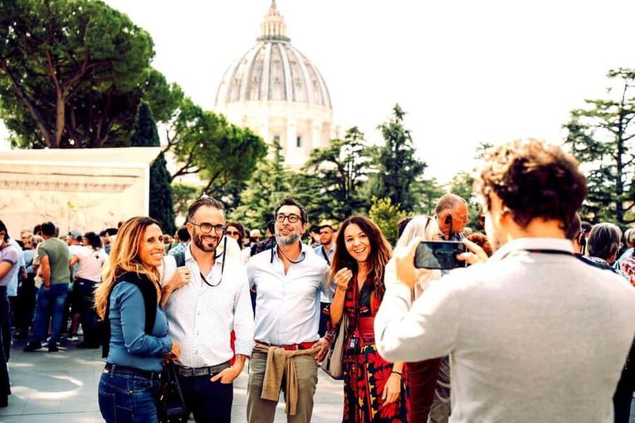 Rome: Vatican & Sistine Chapel Tour + Optional Colosseum - Pinecone Courtyard and the first Vatican stories