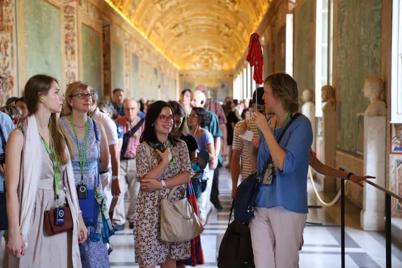 Rome: Vatican & St Peter's Basilica: unlock the wonders - Meeting the guide at Viale Vaticano 100