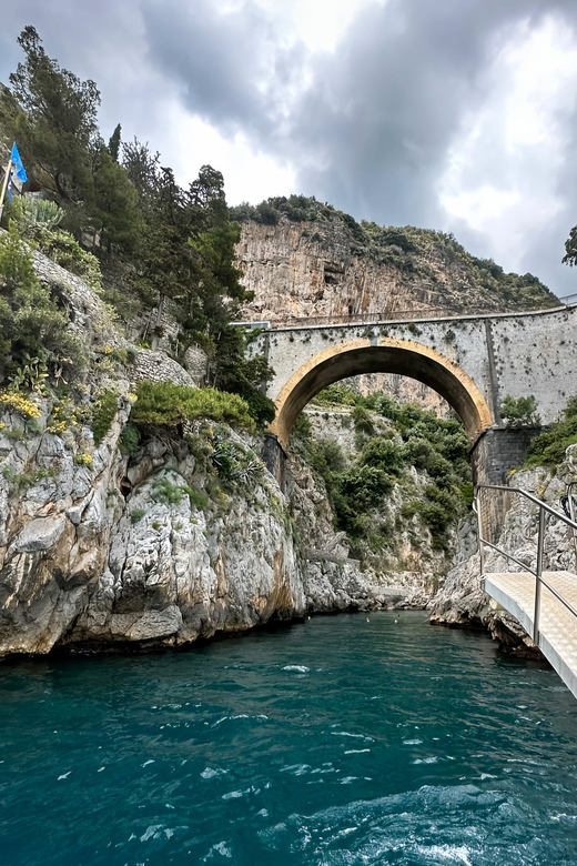 Salerno: Amalfi Coast Cruise with Lunch, Aperitif & Swimming - Five things to know before you book