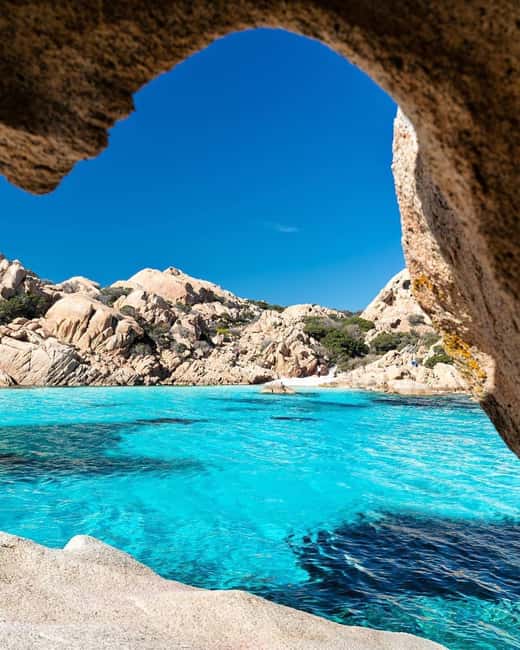 Sardegna: Tavolara Boat Tour with Snorkeling - Who should book this Tavolara tour?