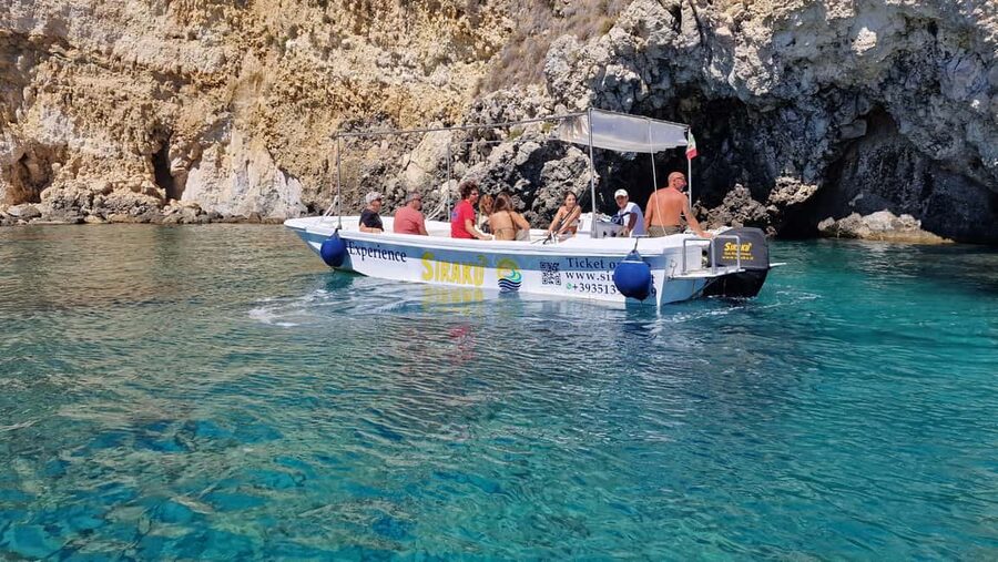 Siracusa: Ortigia & Sea Caves Speedboat Tour with Swim Stop - Key points to know before you book