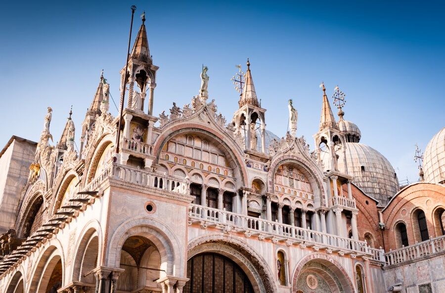 Skip the Line: St. Mark's Basilica Guided Tour - Entering Through St. Peter’s Door