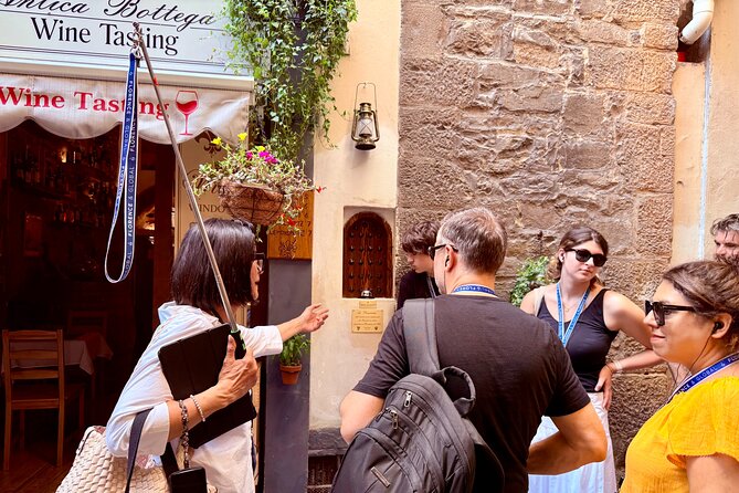 Skip the line: Uffizi and Accademia Small Group Walking Tour - Why this four-hour Florence plan makes sense