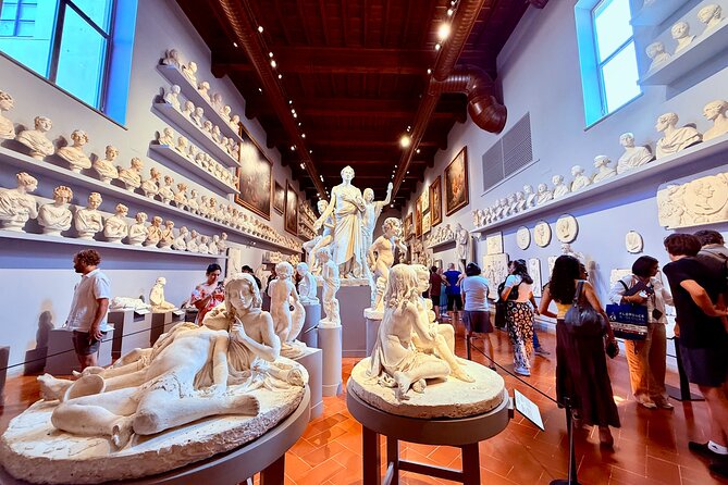 Skip the line: Uffizi and Accademia Small Group Walking Tour - Who should book this tour?