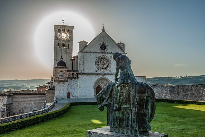 Small Group Tour of Assisi and St. Francis Basilica - Piazza del Comune and Minerva’s ancient columns