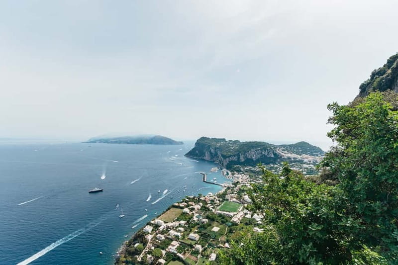 Sorrento: Coast and Capri Boat Trip with Limoncello Tasting - Capri’s famous sights from the boat