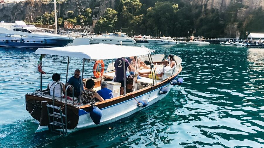 Sorrento: Sightseeing Cruise with Limoncello Tasting - Meeting at Marina Piccola