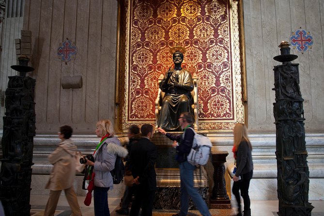 St. Peter’s Basilica Priority Access Tour with Dome & Crypt - St. Peter’s Square sets the scene