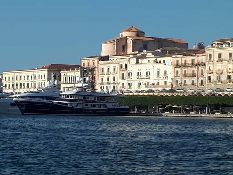 Syracuse: Ortigia and Neapolis Guided Walking Tour - Walking through Ortigia’s old streets