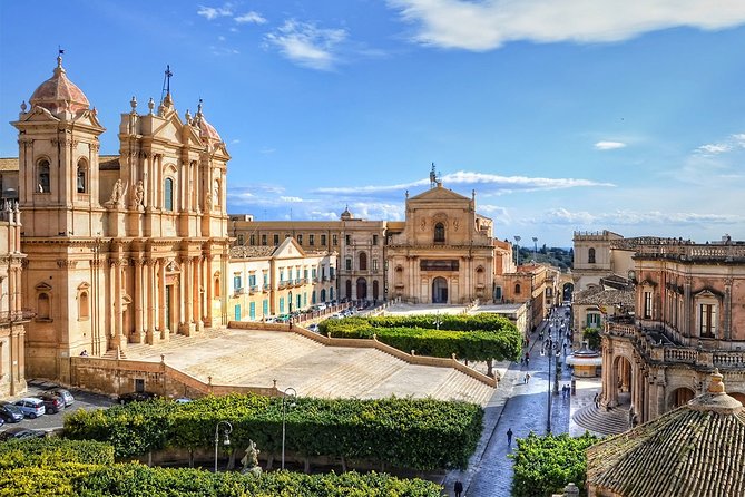 Syracuse, Ortigia and Noto walking tour from Catania - The guides can shape the whole experience