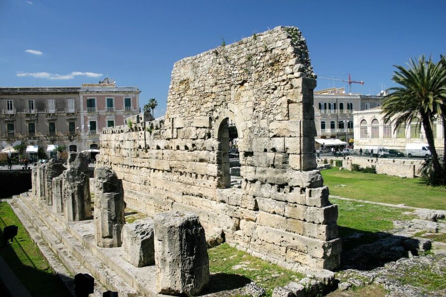 Syracuse: Ortigia Private Walking Tour - Cathedral Square and Its Unusual Church