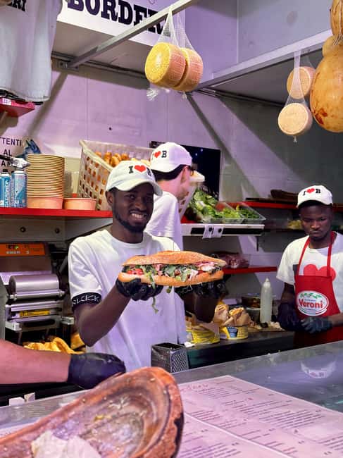 Syracuse: Street Food Walking Tour in Ortigia with Tastings - Syracuse Cathedral and dessert in the old center