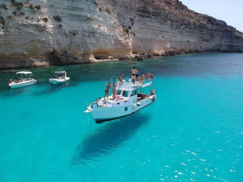 Taormina: Boat Tour with Aperitif on Isola Bella - Capo Taormina, Mazzarò, and the bays of the reserve