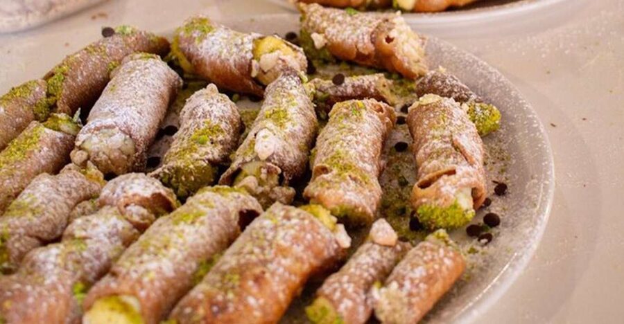 Taormina: Cannolo Cooking Class with Completion Certificate - Key points at a glance