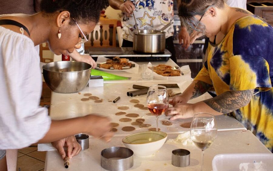 Taormina: Cannolo Cooking Class with Completion Certificate - Booking and cancellation details