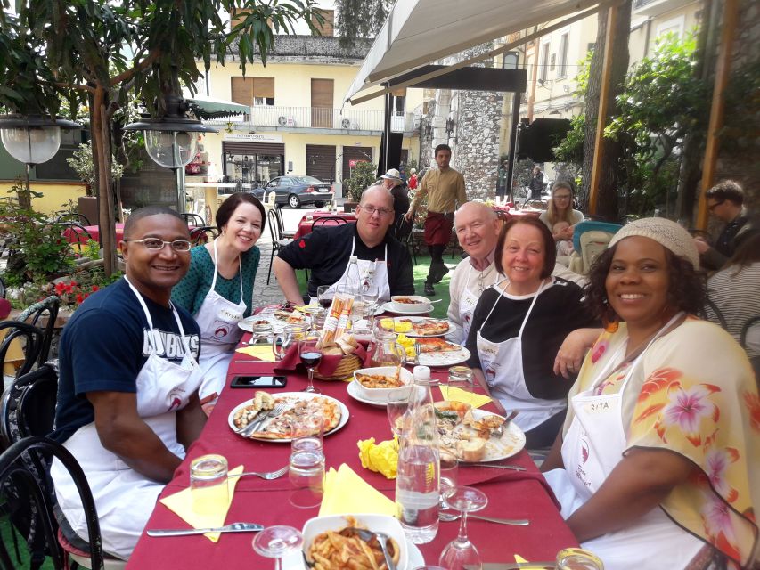 Taormina: Half-Day Pizza Making Class - Key points at a glance
