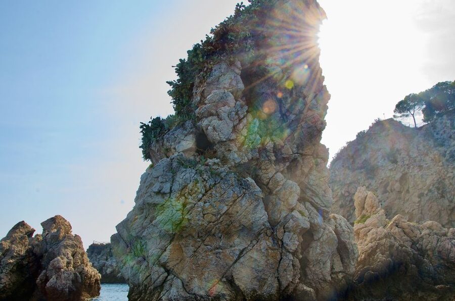 Taormina: White Lotus Tour - Who should book this White Lotus boat tour?