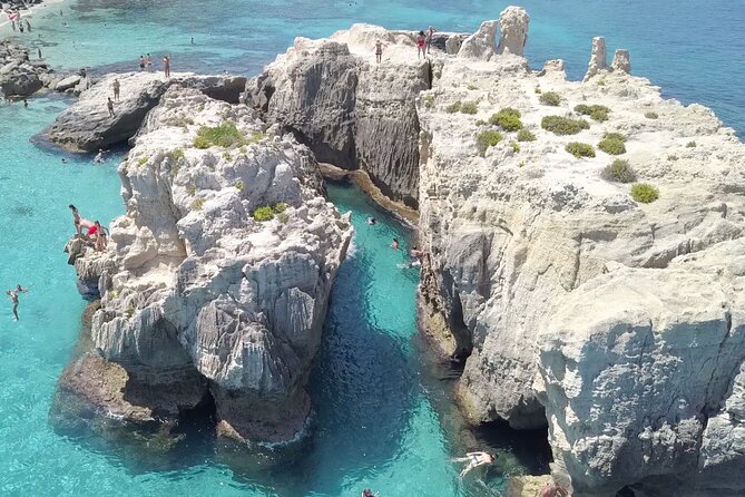 The best Boat Tour from Tropea to CapoVaticano, max 12 passengers - Santa Maria Island and the floating aperitif