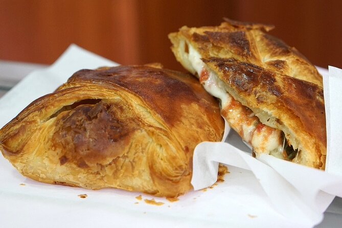 The Original Catania Street Food and Market Tour by Streaty - Meeting in Piazza del Duomo