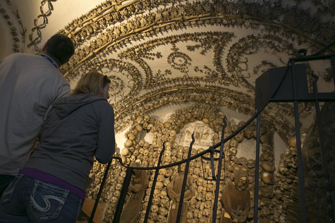 The Original Roman Crypts and Catacombs Tour with Transfers - Guides, group size, and the pace