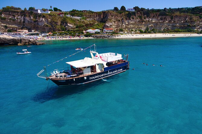Tour of the Costa degli Dei by boat, 3 hours with aperitif included - Capo Vaticano’s three beaches from the water