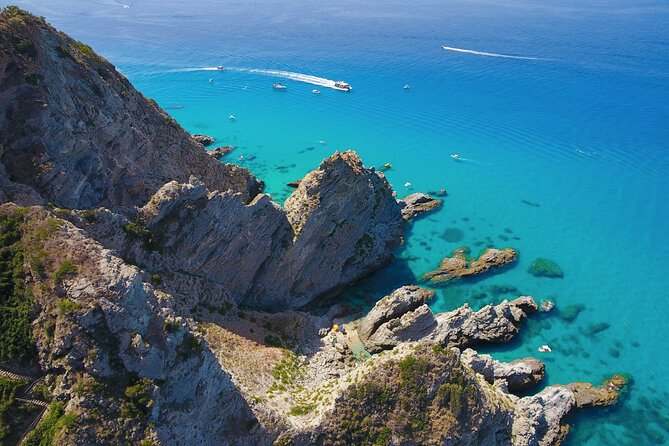 Tour of the Costa degli Dei by boat, 3 hours with aperitif included - Grotticelle Beach and the Calabrian aperitivo