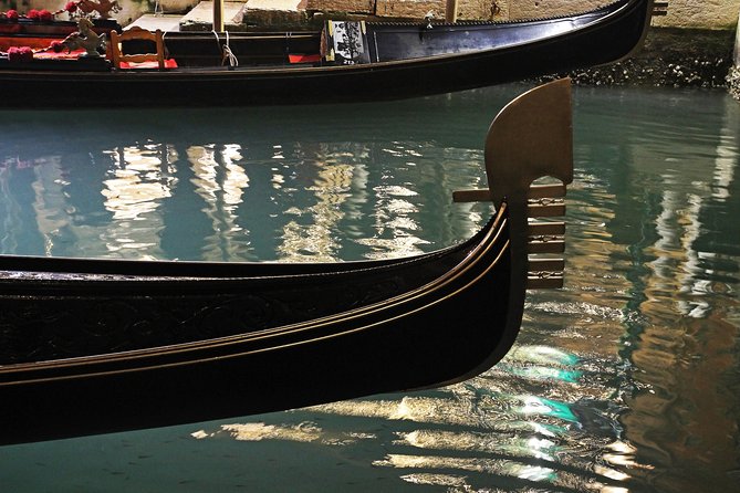 Tour of The Real Hidden Venice - Camel House and the Gondola Workshop