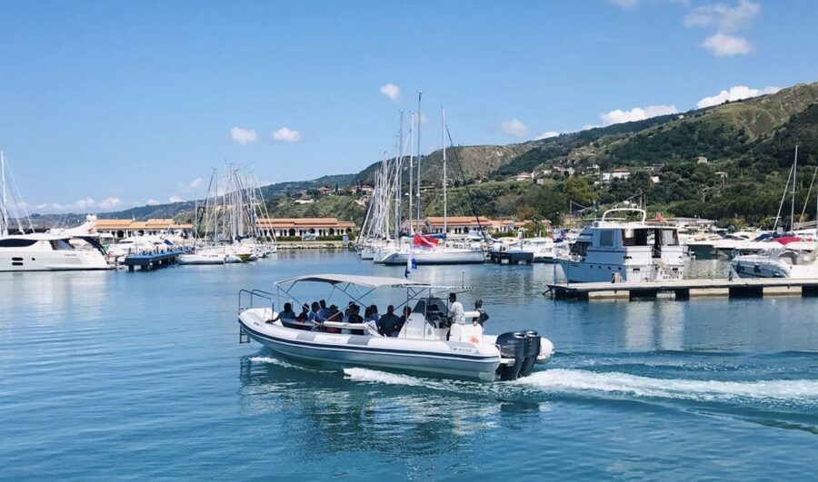 Tropea: Capo Vaticano Boat Trip with Snorkeling & Drink - Why this short cruise works so well