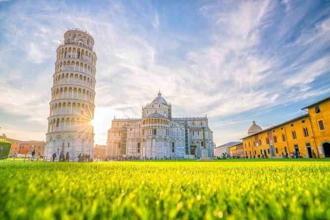 Tuscany Day Trip from Florence: Siena, San Gimignano, Pisa and Lunch at a Winery - What the price really covers