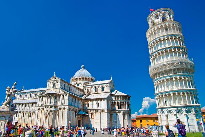 Tuscany: Day Trip to Pisa, Siena, San Gimignano, and Chianti - The coach, guides, and group size